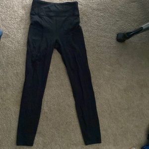 Lululemon black full length tight size 4 worn 1 time